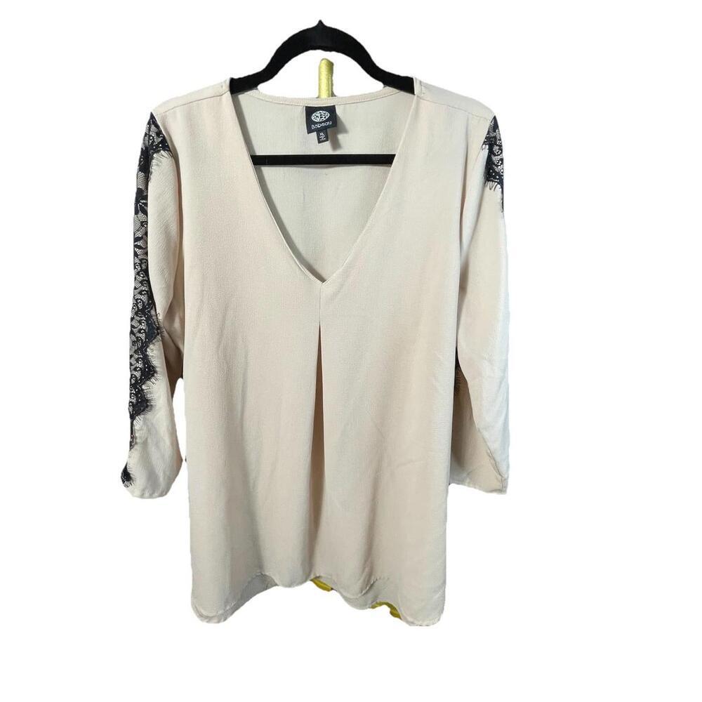 Bobeau Women Beige Long Sleeve With Black Lace Blouse Size XL